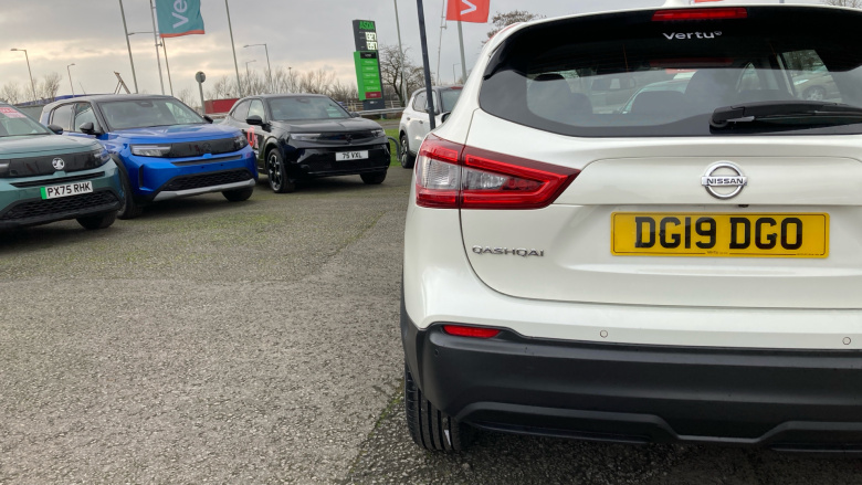 Nissan Qashqai 1.5 dCi 115 Acenta Premium 5dr Diesel Hatchback